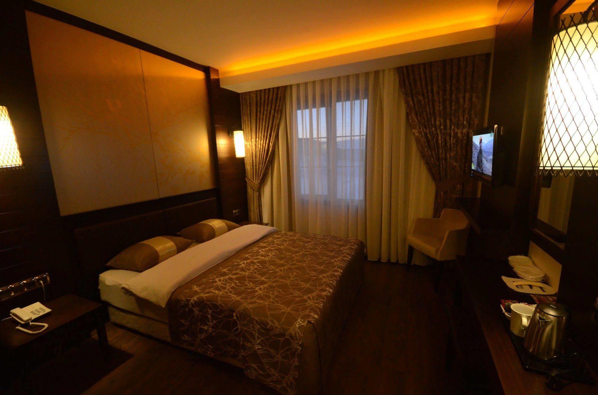 White Park Hotel Sarıkamış Buitenkant foto